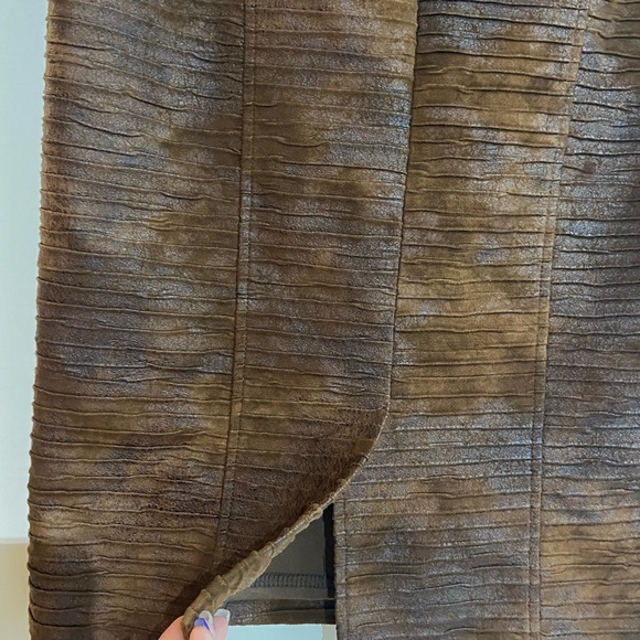 EUC Joseph Ribkoff Women’s Brown Faux Leather Ribbed Pencil Skirt Size 4 - Picture 6 of 9